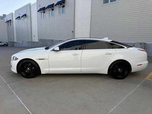 2016 Jaguar XJ XJL Portfolio