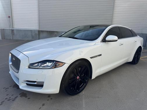 2016 Jaguar XJ XJL Portfolio