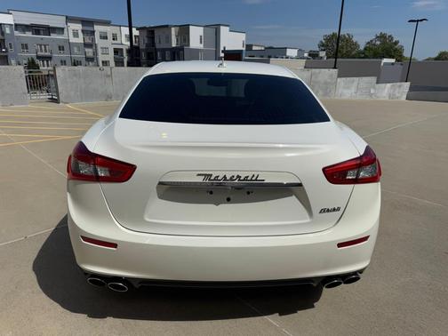 2015 Maserati Ghibli Base