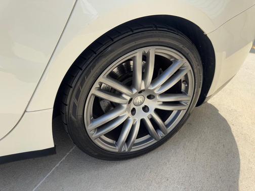 2015 Maserati Ghibli Base