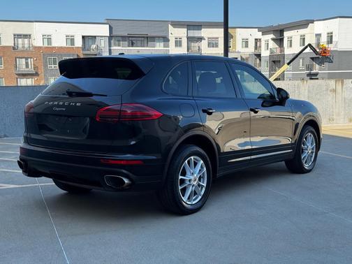 2016 Porsche Cayenne Cayenne