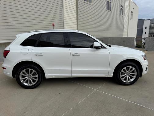 2016 Audi Q5 2.0T Premium Plus