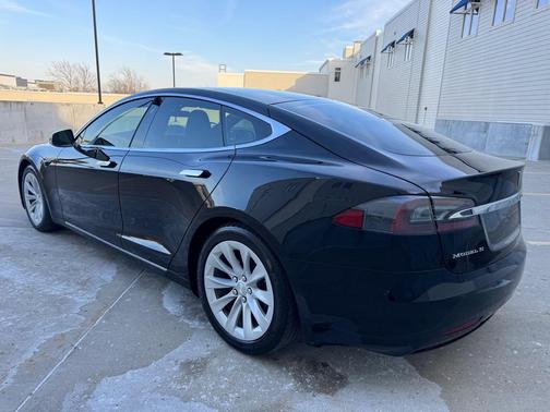 2017 Tesla Model S 100D