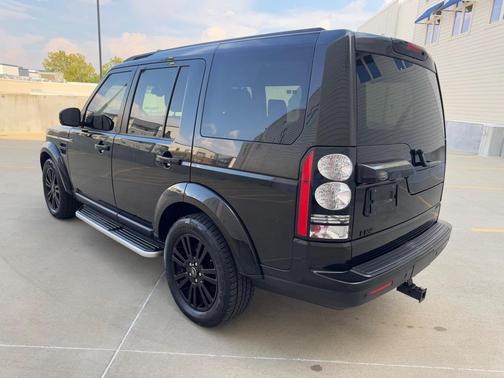2016 Land Rover LR4 Base
