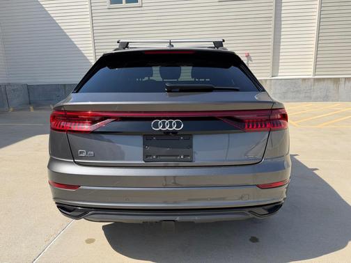 2020 Audi Q8 55 Premium