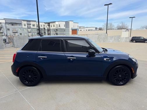 2016 MINI Hardtop Cooper