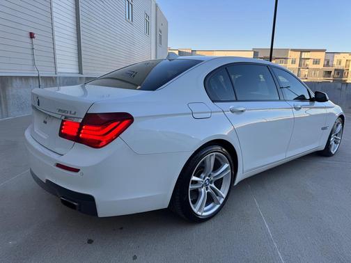2015 BMW 750 I