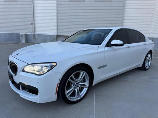 2015 BMW 750 I