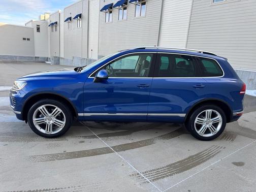 2016 Volkswagen Touareg VR6 Executive