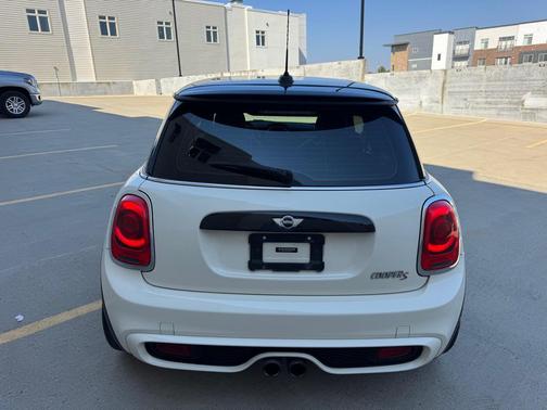 2017 MINI Hardtop Cooper S