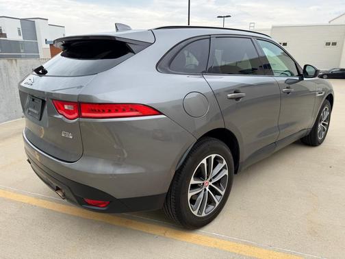 GREY 2018 Jaguar F-PACE 25t Premium