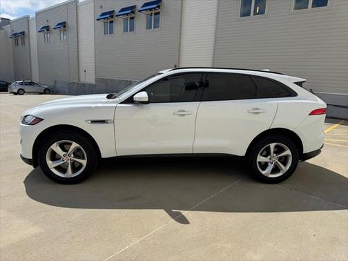 2017 Jaguar F-PACE 35t Premium