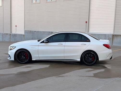 2017 Mercedes-Benz AMG C 63 S
