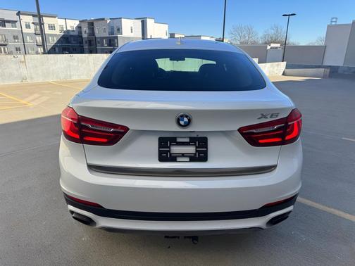 2015 BMW X6 xDrive50i