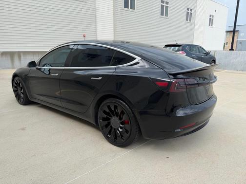 BLACK 2018 Tesla Model 3 Standard