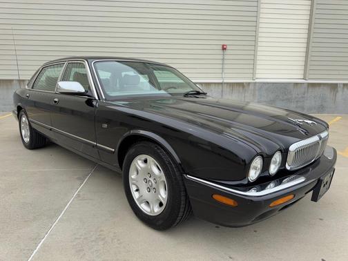 2003 Jaguar XJ Vanden Plas