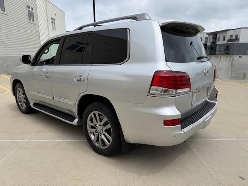 Mercury Metallic 2013 Lexus LX 570 Base