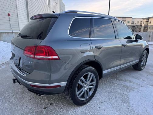 2015 Volkswagen Touareg V6 Lux