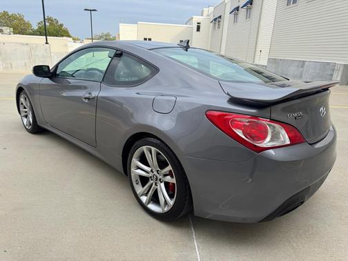 2011 Hyundai Genesis Coupe 3.8 Track