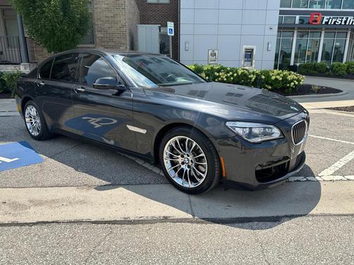 2015 BMW 750 I