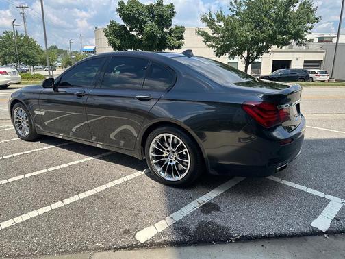 2015 BMW 750 I