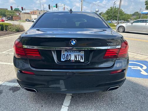 2015 BMW 750 I