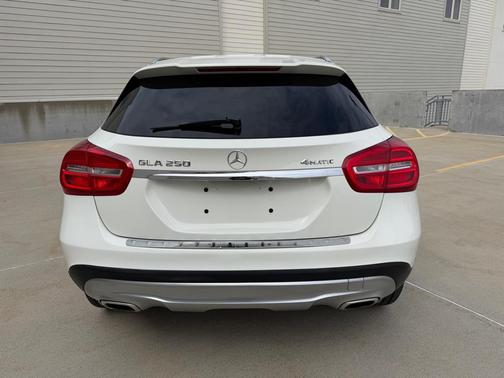 Cirrus White 2015 Mercedes-Benz GLA-Class 4MATIC