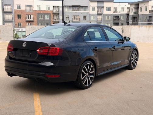 Deep Black Metallic 2013 Volkswagen Jetta GLI Autobahn