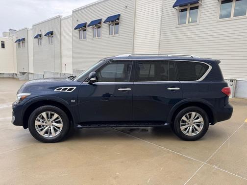 2017 INFINITI QX80 Base