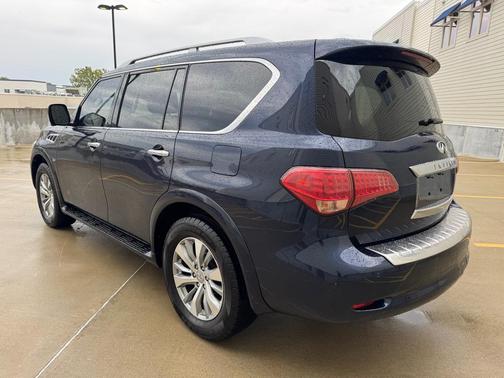 2017 INFINITI QX80 Base