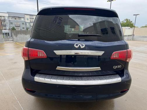 2017 INFINITI QX80 Base