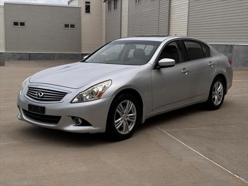 2013 INFINITI G37x Base
