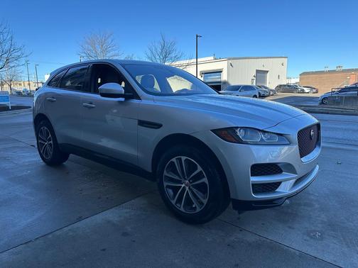 2019 Jaguar F-PACE 25t Premium