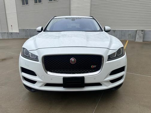 2017 Jaguar F-PACE 35t Premium