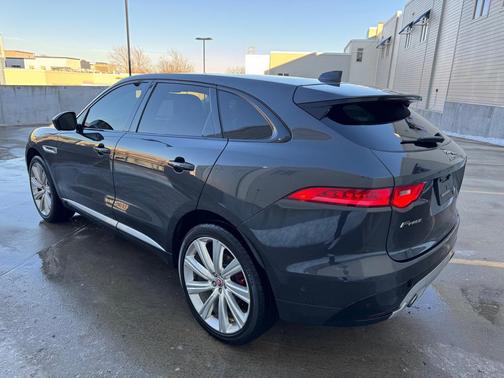 2017 Jaguar F-PACE S