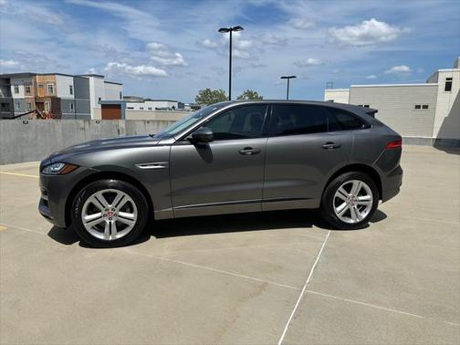 2017 Jaguar F-PACE 35t R-Sport