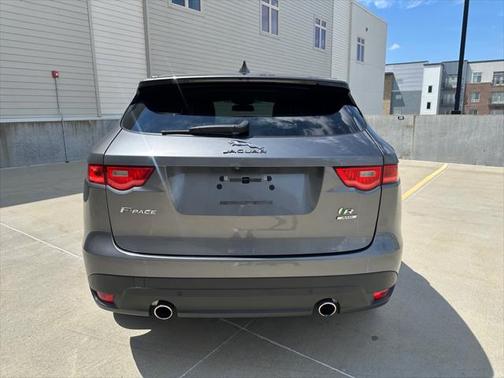 2017 Jaguar F-PACE 35t R-Sport