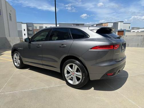 2017 Jaguar F-PACE 35t R-Sport