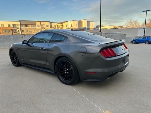 2015 Ford Mustang EcoBoost Premium