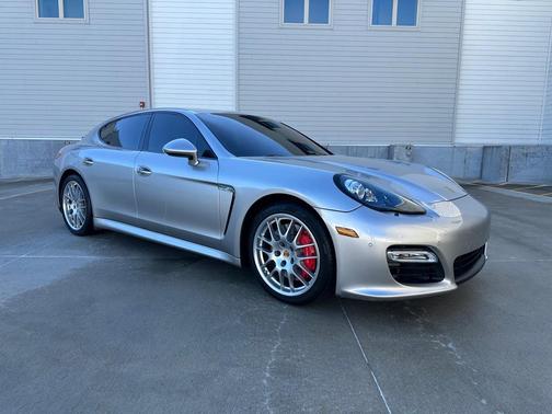 2013 Porsche Panamera GTS