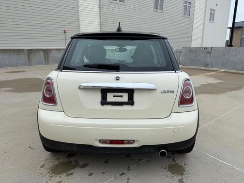 WHITE 2012 MINI Cooper Base