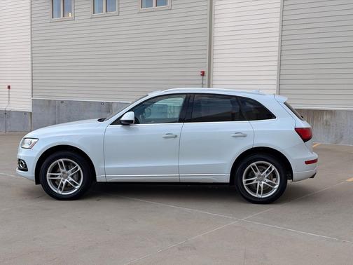 2015 Audi Q5 2.0T Premium Plus