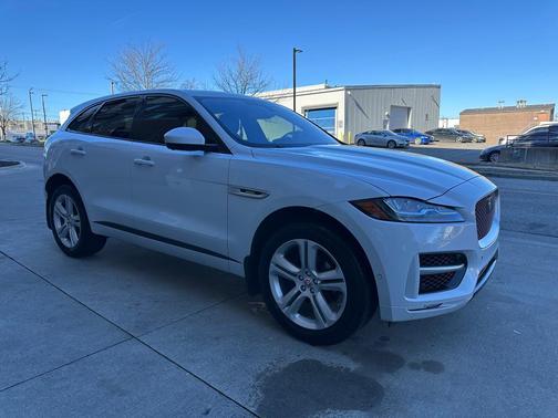 2017 Jaguar F-PACE 20d R-Sport