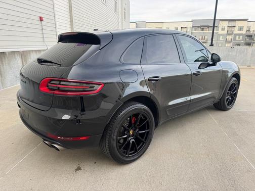 2016 Porsche Macan S