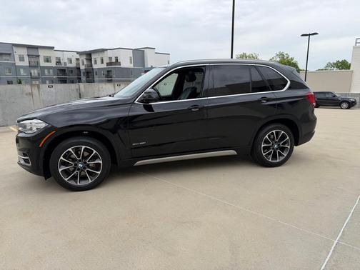 BLACK 2017 BMW X5 xDrive35i