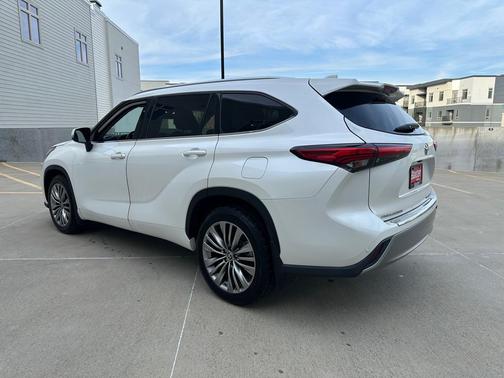 2020 Toyota Highlander Platinum