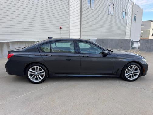 2017 BMW ALPINA B7 XI