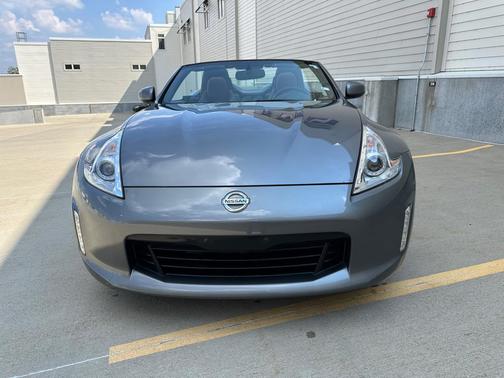 2016 Nissan 370Z Base