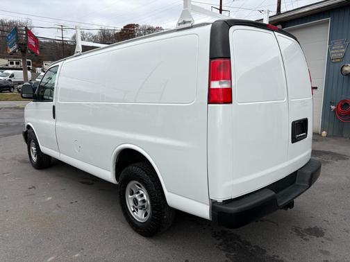 2019 GMC Savana 2500 Work Van