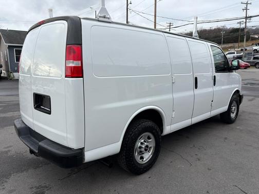 2019 GMC Savana 2500 Work Van